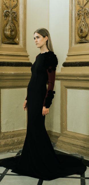 10_FW16_Pedro-Pires_vestido-negro-noche-largo-neopreno